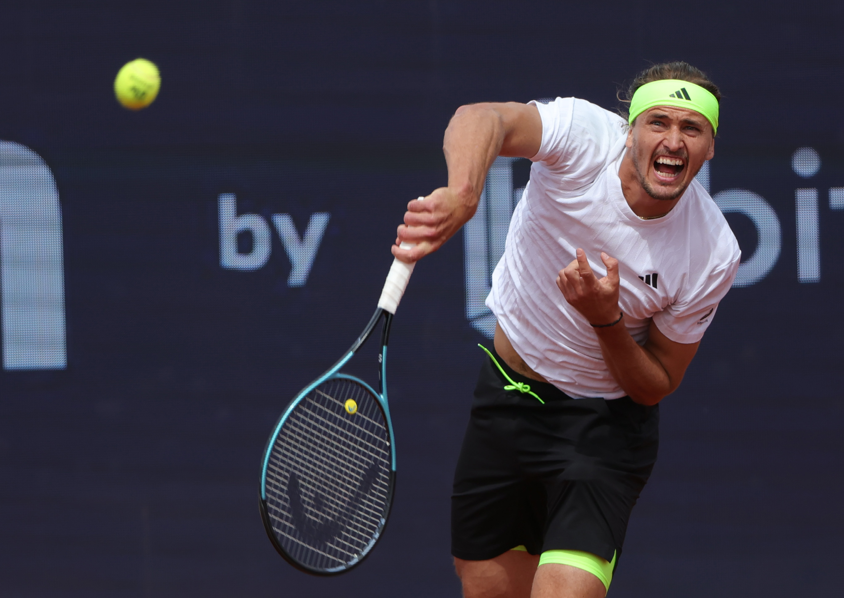 开云体育APP下载-关于德国网球队血洗世界网球队,兹维列夫关键制胜的信息