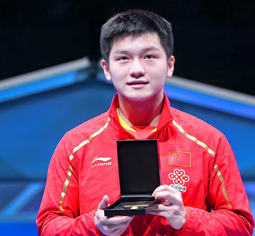 SHR鏖战CLG,CoreJJ一己之力扛起全队的简单介绍 SHR鏖战CLG,CoreJJ一己之力扛起全队的简单介绍