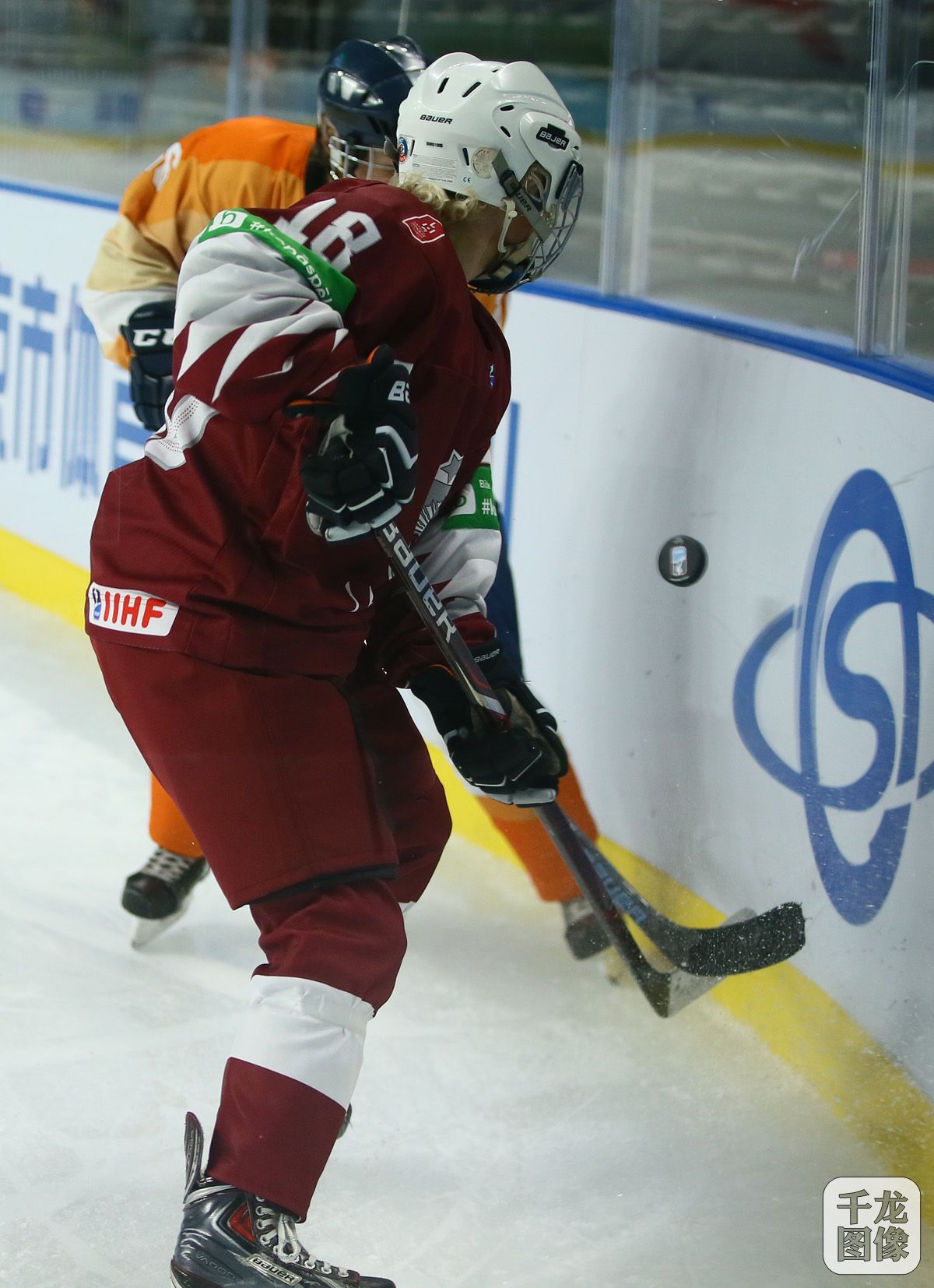 荷兰取胜拉脱维亚,率先打破僵局 荷兰取胜拉脱维亚,率先打破僵局