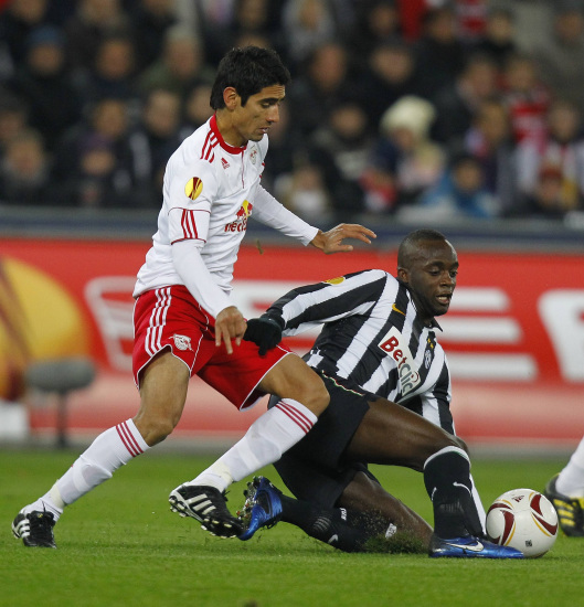 巴勒莫主场告捷,少帮子拿下难得三分 巴勒莫主场告捷,少帮子拿下难得三分