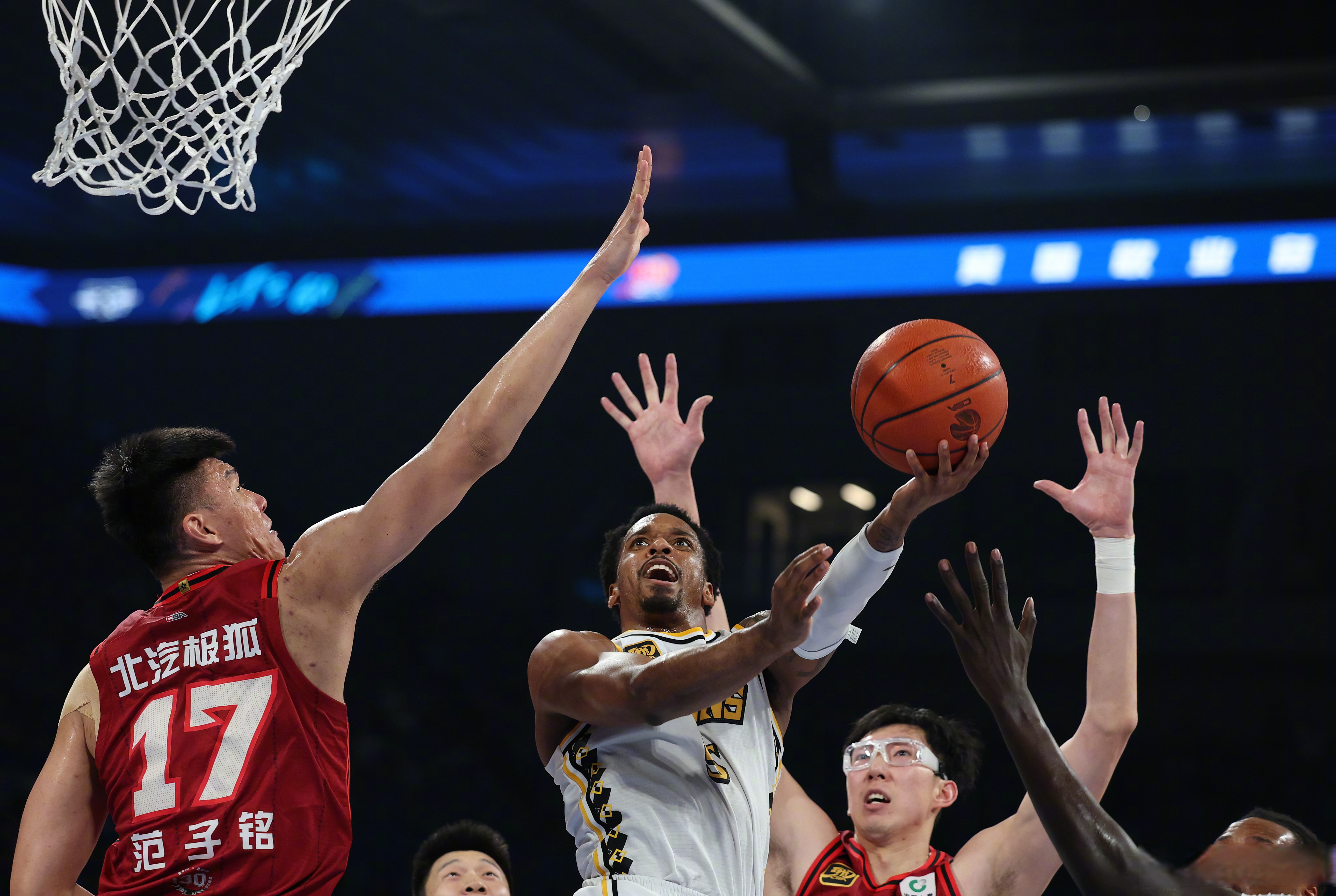 CBA总决赛即将打响,各队士气高昂 CBA总决赛即将打响,各队士气高昂