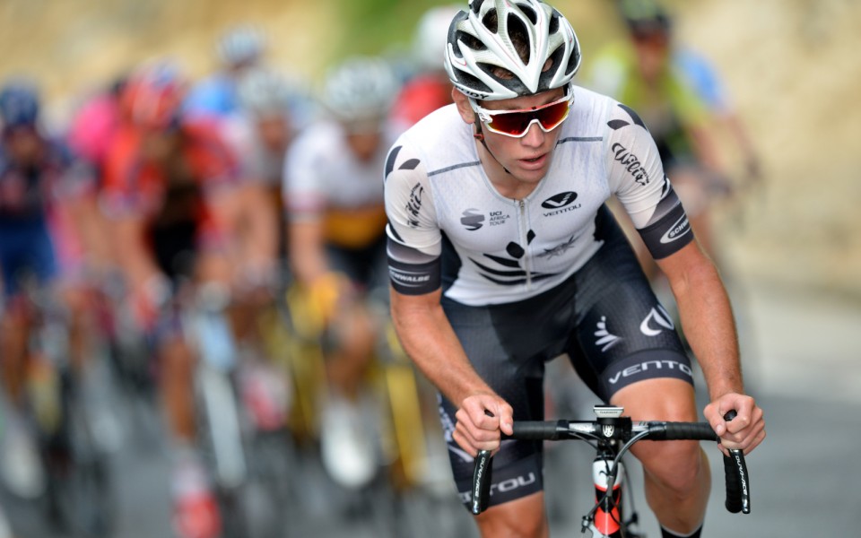 AC米兰冲刺领骑,力争一鼓作气取胜 AC米兰冲刺领骑,力争一鼓作气取胜