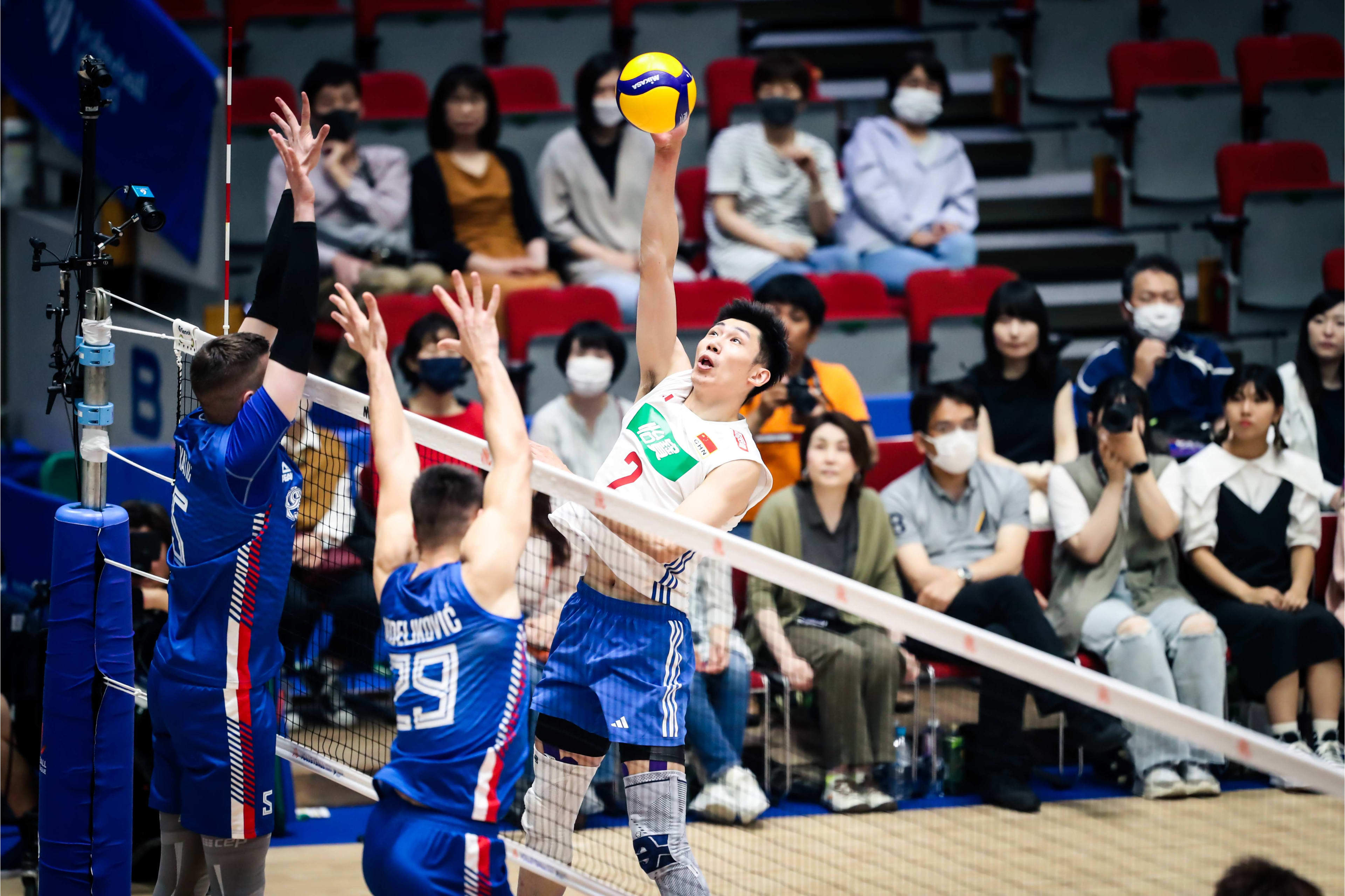 关于塞尔维亚队不敌波兰遗憾败北,排名暂列小组第四!的信息 关于塞尔维亚队不敌波兰遗憾败北,排名暂列小组第四!的信息