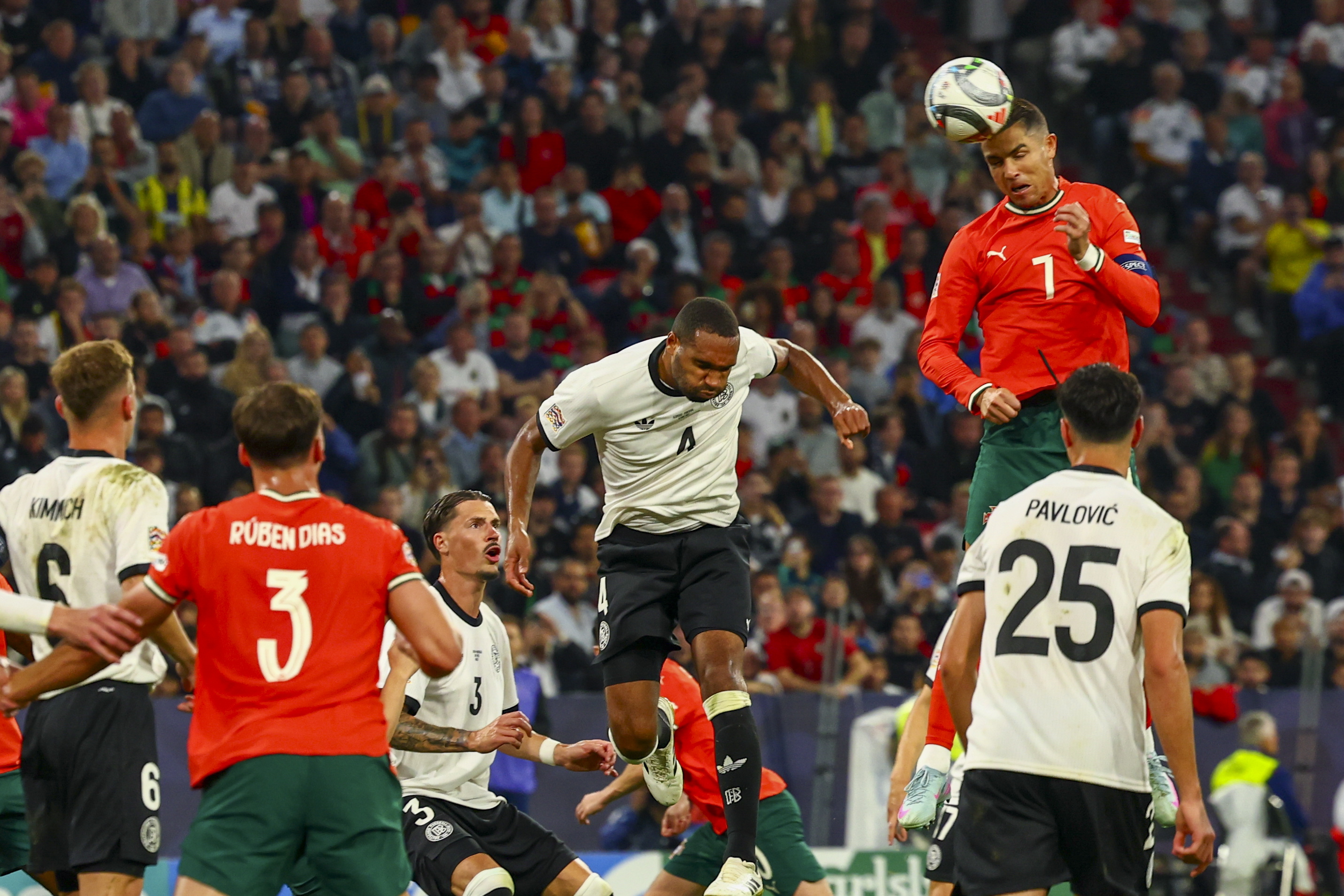 开云官网-葡萄牙惨遭淘汰,失落告别欧锦赛的简单介绍