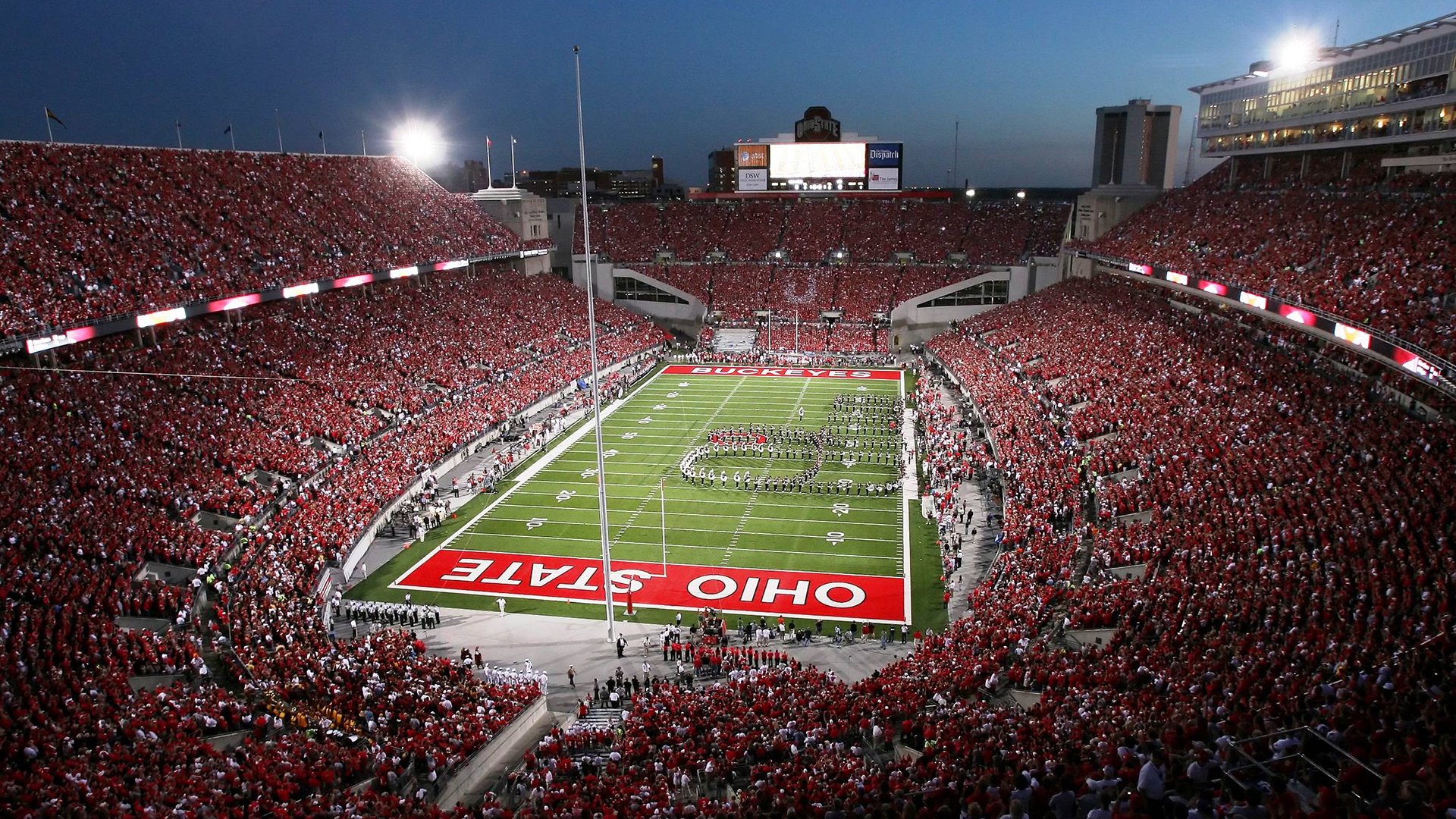 新王登基还是旧主卫冕？马克西神迹一战改写勇士国王命运